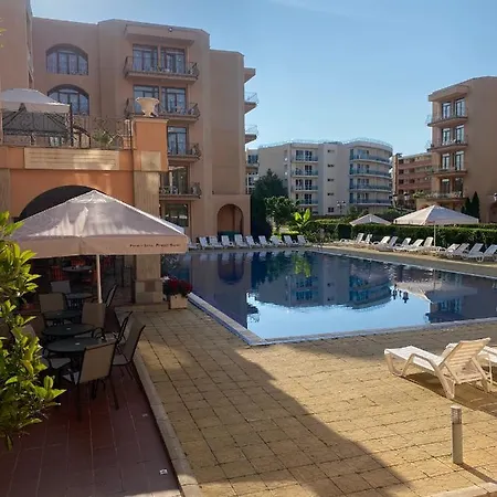 Apartman Palazzo Lew *